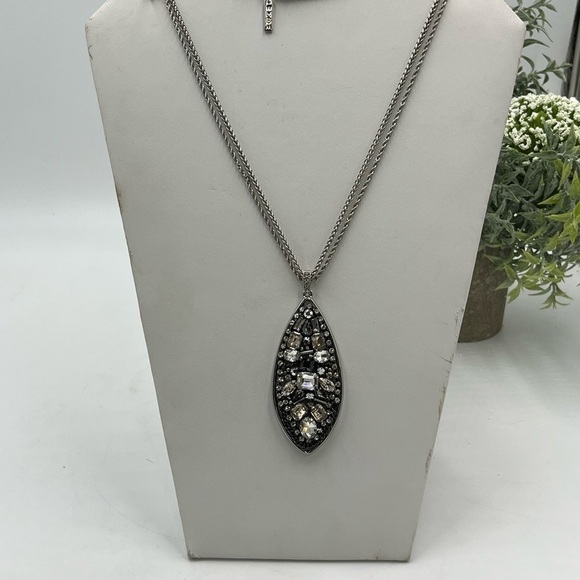 WHBM Silver Metal Black Enamel Chunky Crystal Teardrop Pendant Necklace! EUC - Picture 1 of 13